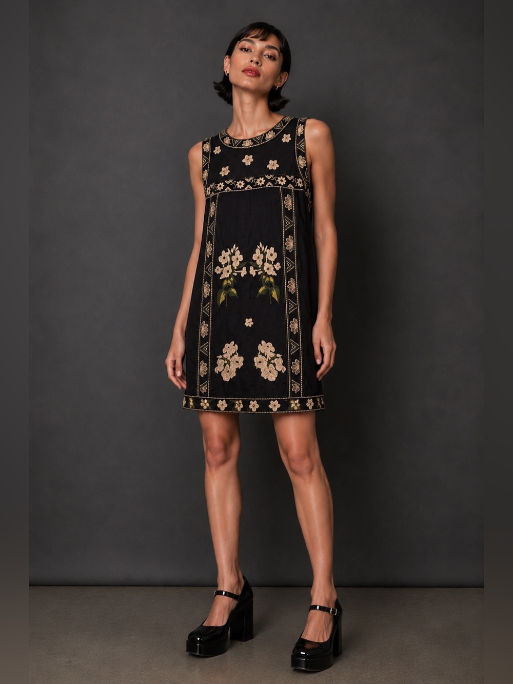 Free People Black Floral print, crochet Sleeveless Shift babydoll dress. XS